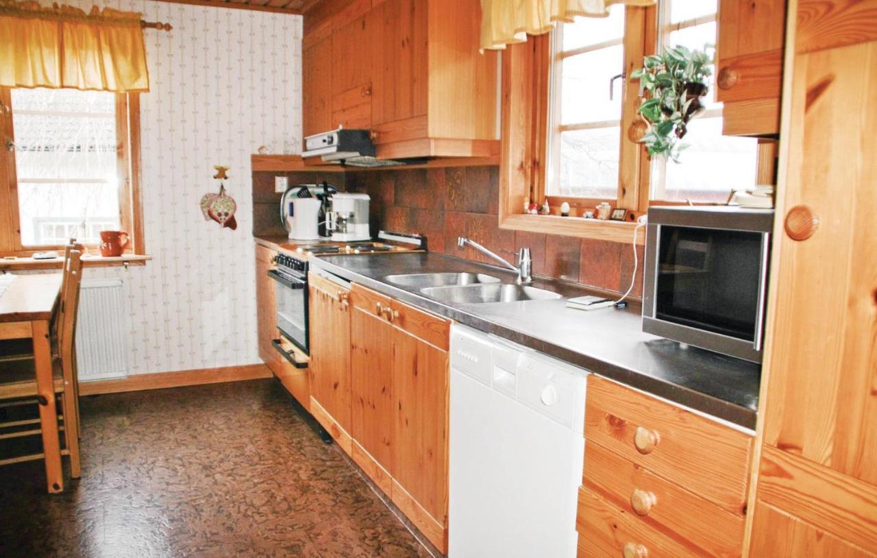 Häljebol Cozy Home In Uddevalla With Wifi מראה חיצוני תמונה